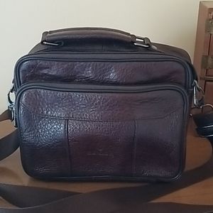 Mynos Leather Crossbody